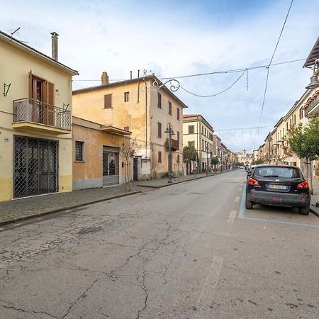 La Verde Rosa - Casa Vacanze A Due Passi Dal Lago Marta Εξωτερικό φωτογραφία